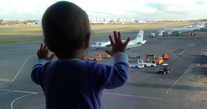 La Imagen Que Fue Tomada Por Tatina La Madre De La Niña Tan Sólo Dos Semanas Antes De Partir De Vacaciones a Egipto Y Se Ha Transformado En Un Símbolo De La Mayor Tragedia Aérea Que Ha Enfrentado Rusia Foto Tomada De Internet