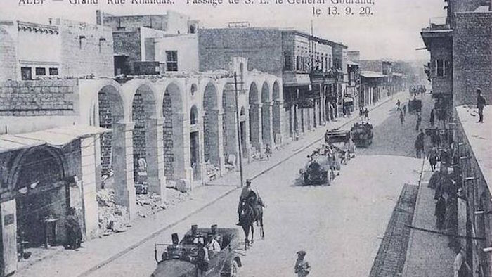 El general francés Gouraud desfilando por las calles de Alepo en 1920. Foto: ElDiario.es