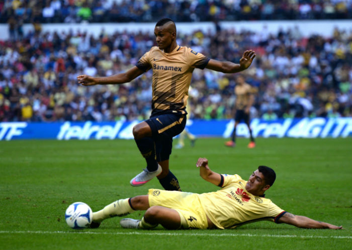 Desde que se juegan torneos cortos, Pumas nunca ha eliminado a América en Liguilla. Foto: Cuartoscuro