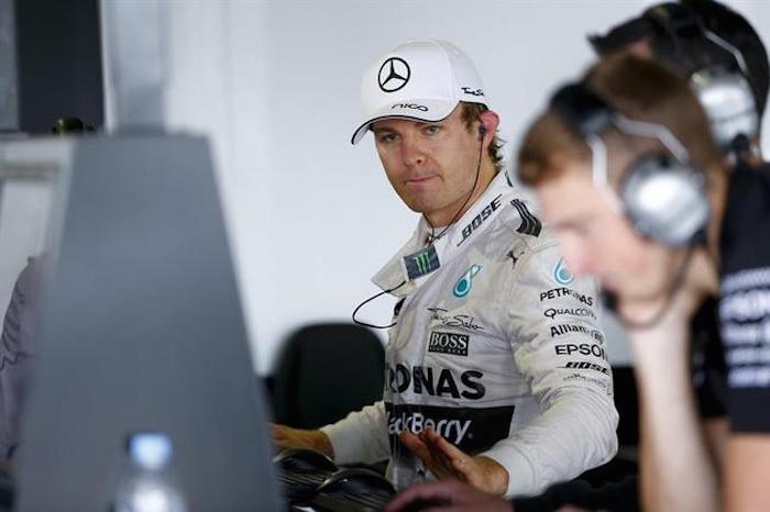 Rosberg confirmo su buen paso, ahora en el circuito Yas Marina. Foto: EFE