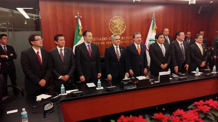 El Jefe de Gobierno del Distrito Federal, Miguel Ángel Mancera Espinosa, arribó esta noche al Senado de la República. Foto