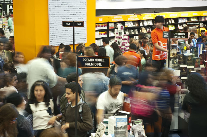 La Fiesta De Los Libros El Amor Por Las Palabras Foto Fil