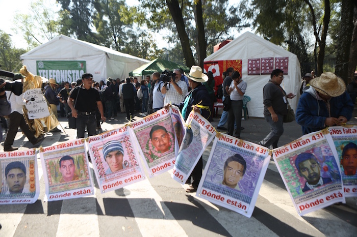 Luego De Cinco Días De Plantón Los Integrantes Del Movimiento Regresan a Guerrero Foto Francisco Cañedo Sinembargo