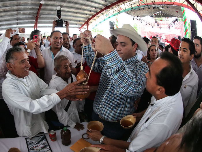 Indigenas mayas en la celebración de Borge. Foto: quintanaroo.gob