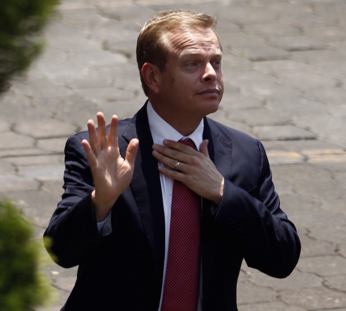 Arturo Escobar Presidente Nacional Del Partido Verde a Su Llegada a Una Reunión Entre La Secretaria De Gobernacion Y Los Lideres De Los Partidos Políticos De Abril Foto Cuartoscuro