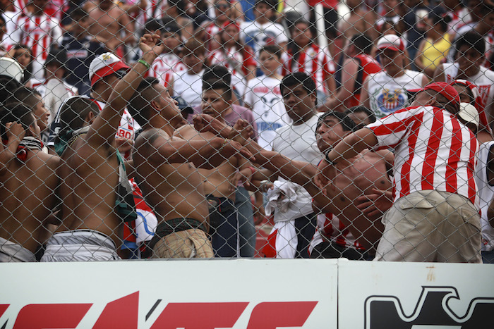 Los aficionados rojiblancos esperan que, además de su empuje, los cambios funcionen. foto: Cuartoscuro