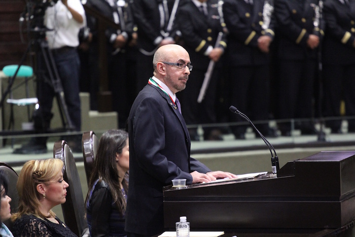 Neri Vela lamentó que no haya más mexicanos participando en viajes espaciales por falta política en la materia. Foto: Luis Barrón, SinEmbargo.