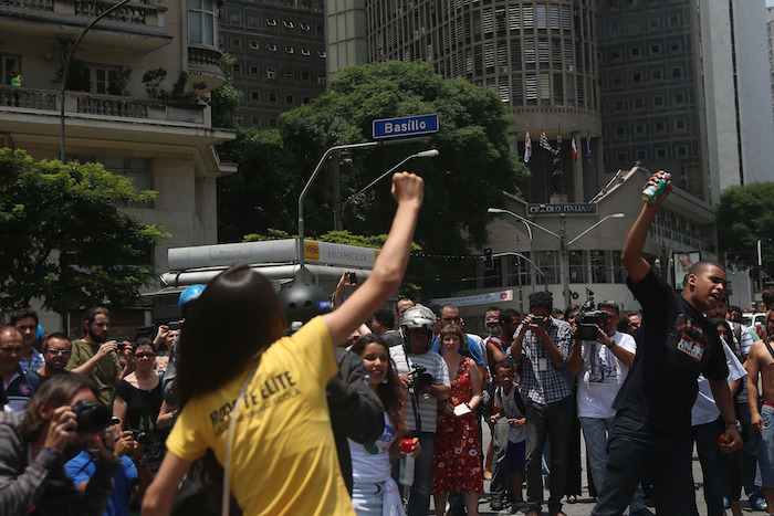 Estudiantes Gritan Consignas Durante La Protesta Estudiantil En Sao Paulo Foto Xinhua