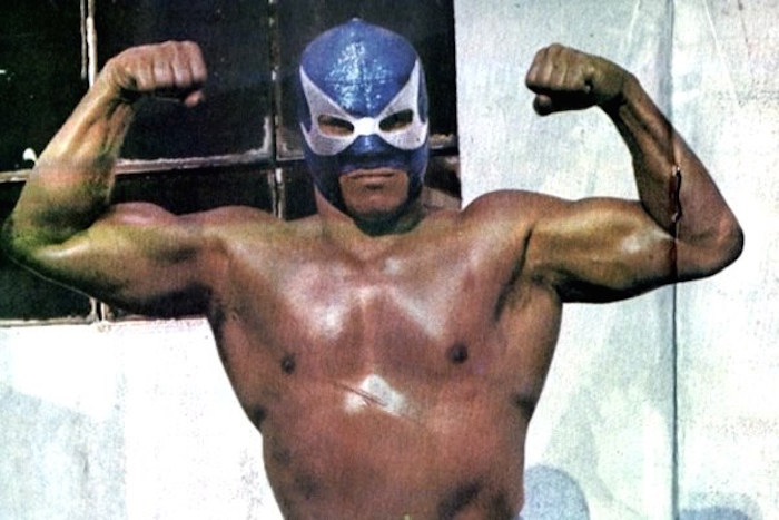 La muerte del "Geniecillo azul" coincide con el aniversario luctuoso de Blue Demon. Foto: Twitter