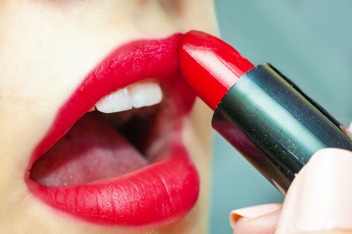 MAC, Maybelline, Max Factor y l’Oréal testan sus productos en animales. Foto: Shutterstock.