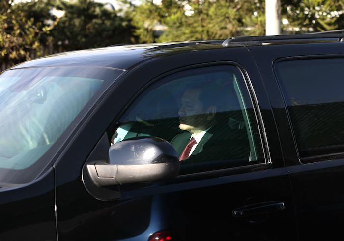 La Tarde De Este Viernes Se Desplegó Un Operativo En El Hangar De La Secretaría De Marina a Donde Arribaron El Secretario De Gobernación Miguel Ángel Osorio Chong Y Otros Funcionarios Foto Francisco Cañedo Sinembargo