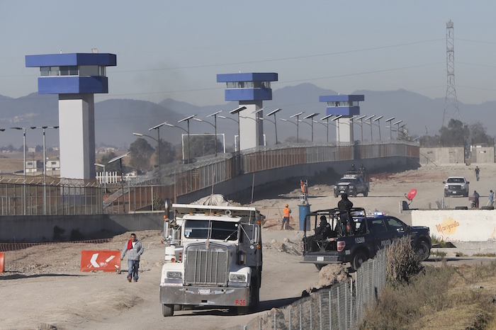 Agentes Federales Y Del Ejército Resguardan El Altiplano Foto Efe