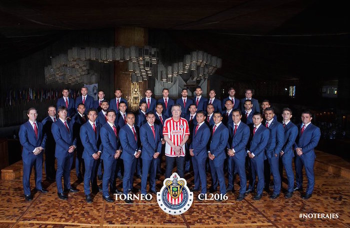 La polémica ha estado más presente que las victorias en el cuadro tapatío. Foto @Chivas