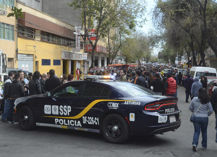 Elementos De Seguridad Revisaron La Arena México Y Descartaron La Presencia Del Artefacto Explosivo Foto Cuartoscuro