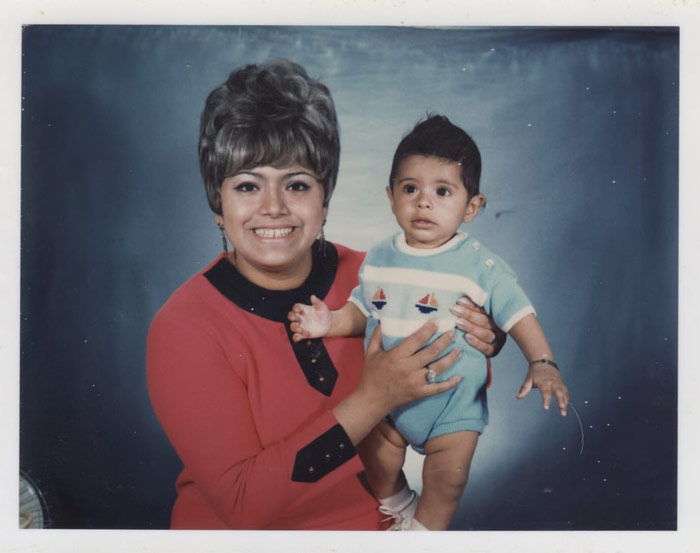 Consuelo Hermosillo E Hijo Foto Httpwwwnomasbebesmoviecom