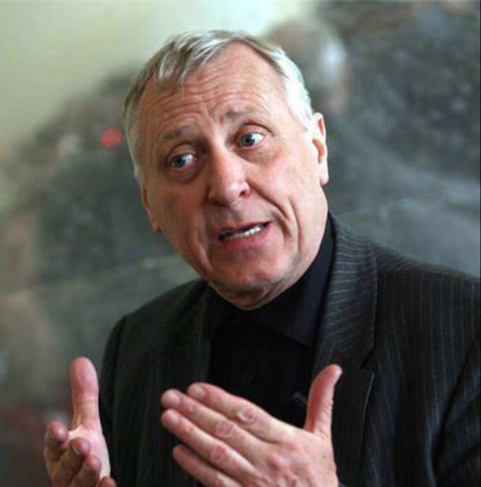 mi Gran Preocupación Es Que Tenemos Un Cine Basado En El Texto Peter Greenaway Foto Facebook Peter Greenaway