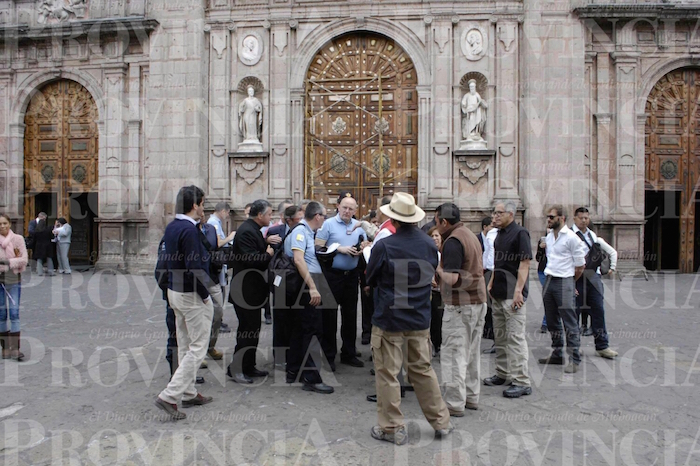 Elementos De La Guardia Suiza Durante Su Recorrido En Morelia Foto Jaime Lucero Provincia