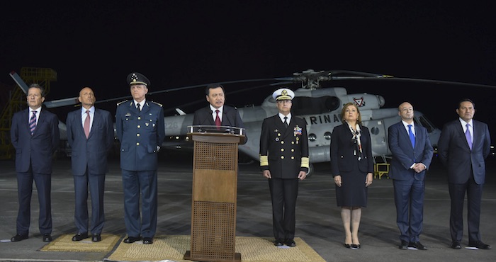 Conferencia De Prensa Donde Autoridades Mexicanas Presentaron a el Chapo Guzmán Tras Ser Recapturado Foto Cuartoscuto