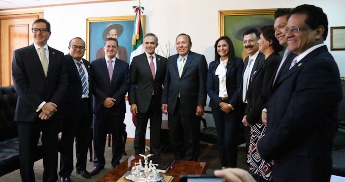 Comisión Permanente Del Congreso De La Unión Durante La Sesión De Declaratoria De Desintexión Del Salario Mínimo Foto jesus zambranog