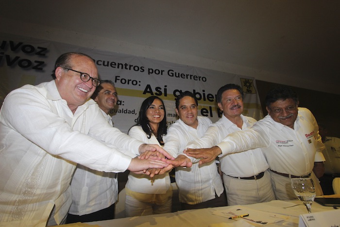 La última Vez Que Graco Recibió El Apapacho Del Prd Y Del Resto De Gobernadores Emanados De Ese Partido Incluyendo Al Jefe De Gobierno Del Distrito Federal Miguel Ángel Mancera Espinosa Fue Por Su Decisión De Establecer El Mando Único En Los Municipios Que Faltaban En Morelos Foto Cuartoscuro