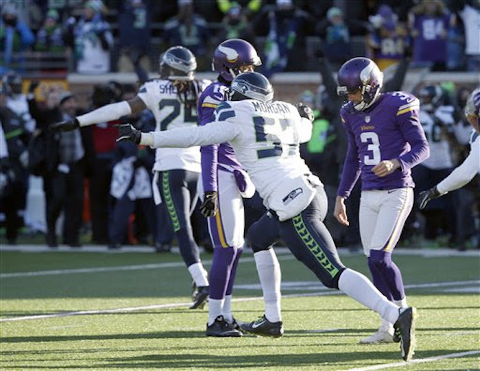 A Blair Walsh no le sirvieron de nada sus intentos de gol de campo exitosos. Foto: AP