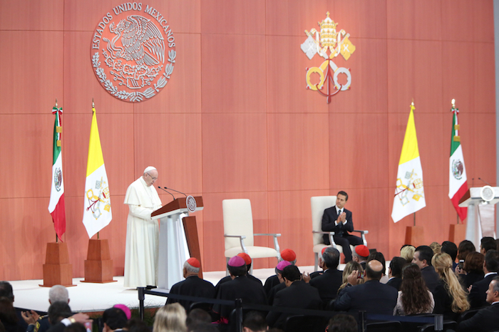 Previamente, en el Palacio Nacional, el Papa también dio un discurso con un fuerte mensaje contra la desigualdad y en favor del bien común para tener un "futuro esperanzador". Foto: Francisco Cañedo, SinEmbargo 