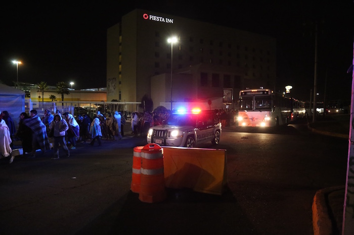 Mientras Unos Feligreses Hicieron Su Recorrido a Pie Otros Arribaron En Camión a Horas De Que El Papa Llegue a Ecatepec Foto Francisco Cañedo Sinembargo