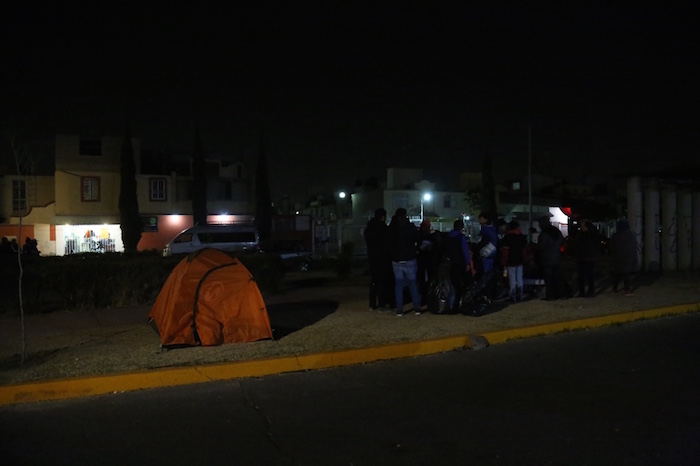 Algunas Personas Optaron Por Acampar En Las Inmediaciones De El Caracol Foto Francisco Cañedo Sinembargo