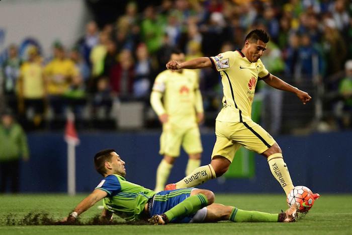 Los Tigres Perdían Al' pero remontaron en tres minutos y finalmente golearon a las Águilas, que terminaron el partido con nueve jugadores. Foto: @ClubAmerica