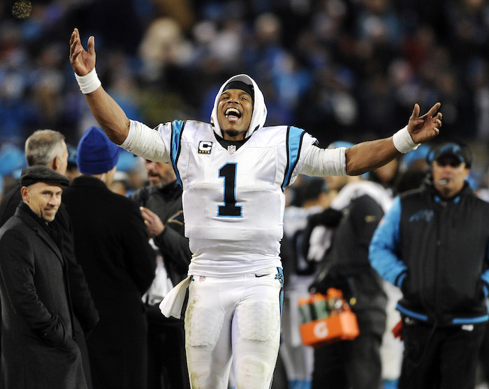 Esta temporada Newton maravillo  todos los aficionados de la NFL, sólo le falta el broche de oro. Foto: AP