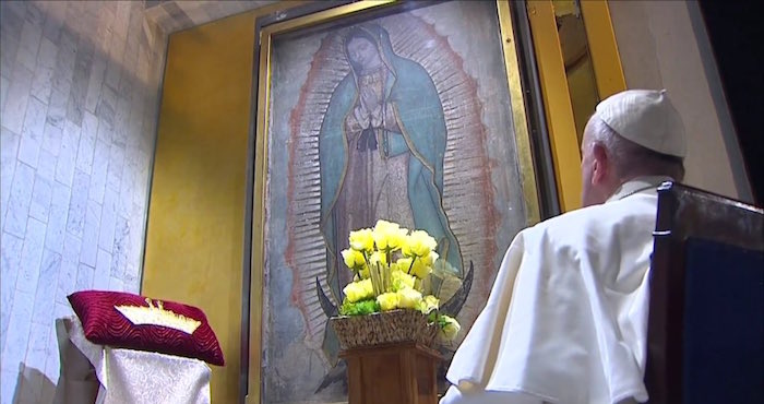 El Papa Oró Frente a La Imagen De La Virgen De Guadalupe Foto pjuanruizjlc