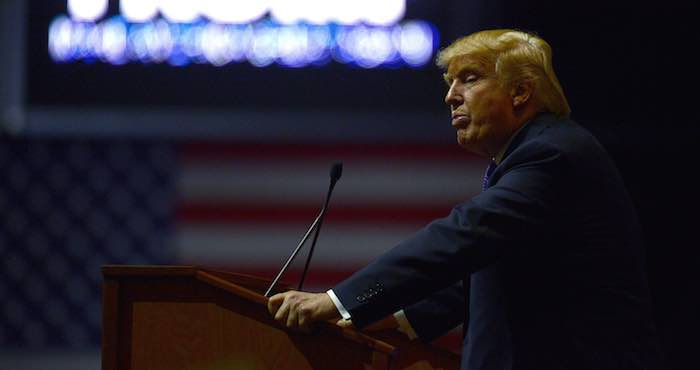 Donald Trump Se Dirige a Sus Simpatizantes Durante Un Acto De Campaña En Estados Unidos Foto Efe