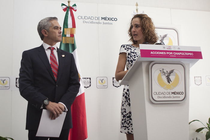 Tanya Müller Secretaria Del Medio Ambiente Y El Jefe De Gobierno Durante Una Conferencia De Prensa Sobre Los Avances En La Remodelación Del Circuito Del sope En La Segunda Sección De Chapultepec Foto Cuartoscuro