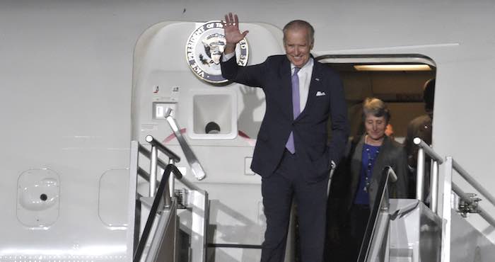 Joseph Biden Vicepresidente De Estados Unidos Arribó a Nuestro País En Los Primeros Minutos De Este Jueves Foto Cuartoscuro