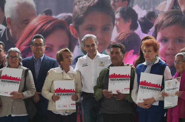 Miguel Ángel Mancera Dio El Banderazo De Salida De La Jornada Notarial En La Explanada De La Delegación Venustiano Carranza Foto Cuartoscuro