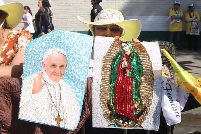 Miles De Fieles Esperaban La Llegada Del Papa a La Basílica De Guadalupe Foto Valentina López Sinembargo