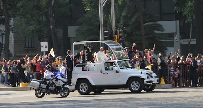 El Papa se traslada al Hospital Infanti Federico Gómez. Foto: SinEmbargo/Francisco barrón