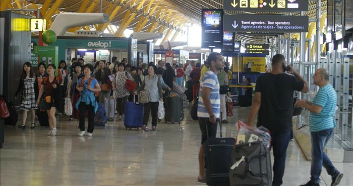 Vista De La T Del Aeropuerto Madrid Barajas Foto Efearchivo