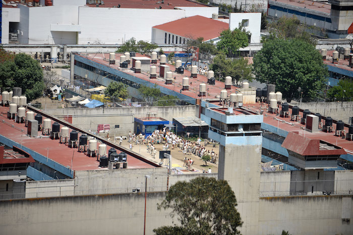 El Estado de México fue el que tuvo la mayor sobrepoblación, al sobrepasar en un 144.3 por ciento la capacidad de sus penales. Foto: Cuartoscuro