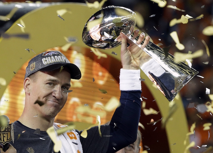 Manning Alzó Por Segunda Vez En Su Carrera El Vince Lombardi Foto Ap