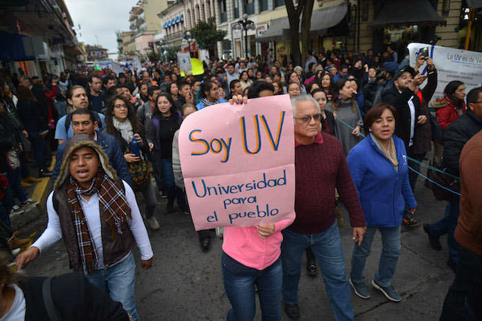 Miles Marchan a La Plaza Lerdo En La Capital Veracruzana En Apoyo a La Universidad Veuv Foto Cuartoscuro