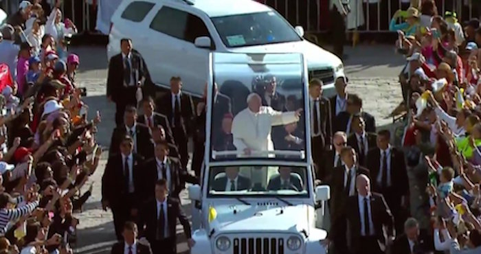 El Papa Arriba a La Basílica De Guadalupe Foto Captura De Pantalla