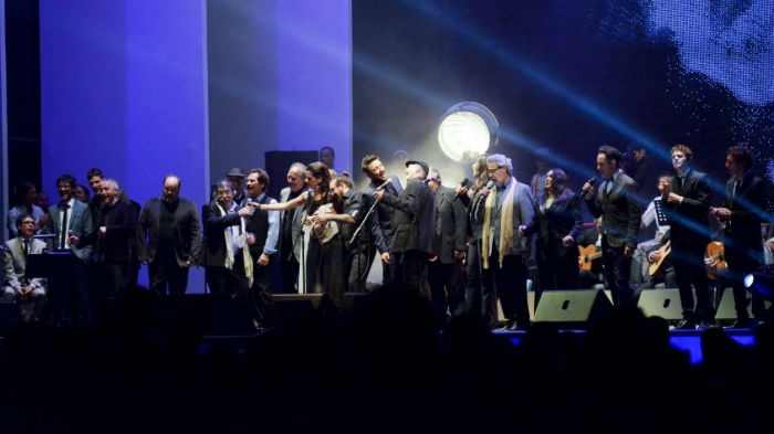 Homenaje a Alfredo Zitarrosa En Montevideo Foto Efe