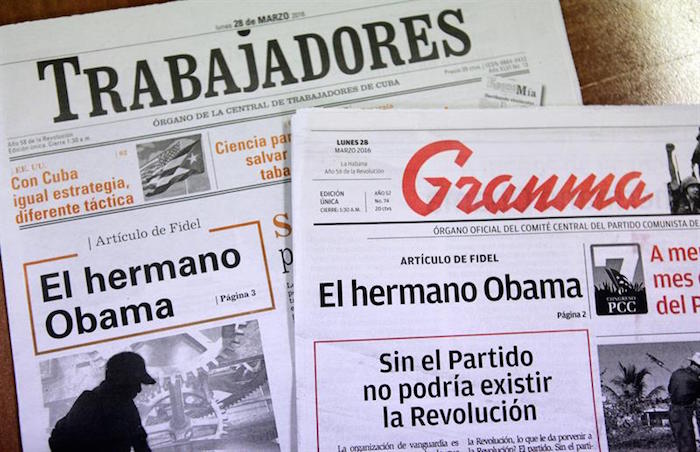 Vista De Las Portadas De Periódicos Nacionales En Cuba Donde Se Muestra Hoy Lunes De Marzo Del Un Artículo Del Líder Cubano Fidel Castro Titulada el Hermano Obama Foto Efe