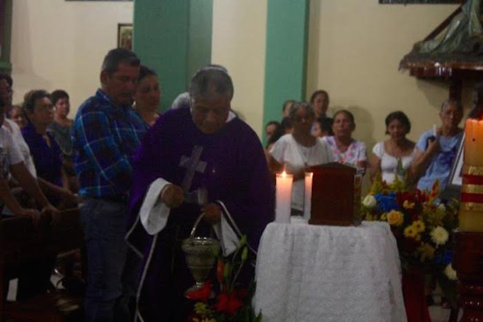 El sacerdote de Playa Vicente aseguró que "vivimos en un Veracruz donde impera la muerte, la injusticia y la corrupción". Foto: Miguel Ángel León Carmona, BlogExpediente.