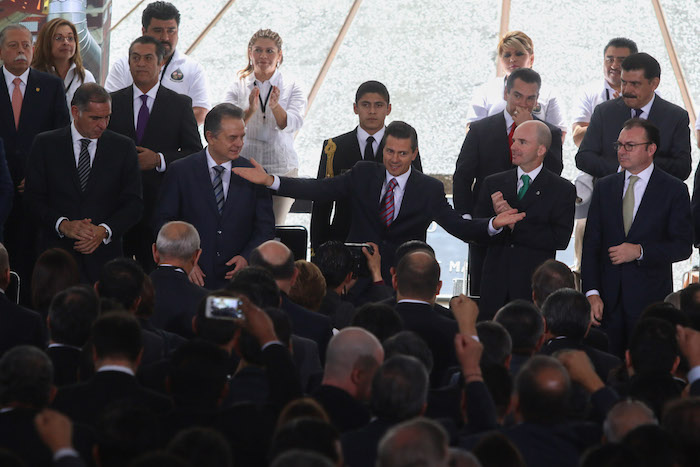 Enrique Peña Nieto durante la celebración del 78 Aniversario de la expropiación petrolera,que se llevó a cabo en la torre de Pemex. Foto: Cuartoscuro 