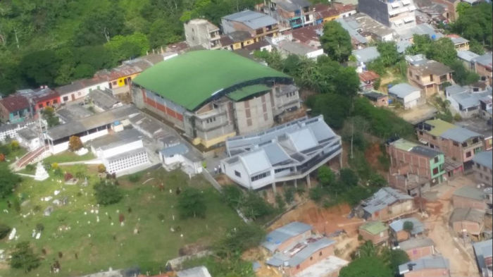 el Parque Educativo Isabelita Tejada. Remedios, Antioquia. Foto: Twitter: @sergio_fajardo