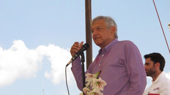 Andrés Manuel López Obrador Exigió Hoy Que Se Investigue Si Enrique Peña Nieto Recibió Apoyo De el Chapo Para Su Campaña En Foto Especial