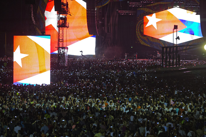 Miles De Admiradores Acudieron a La Ciudad Deportiva Para Ver Tocar a Los Rolling Stones En La Habana Foto Ap