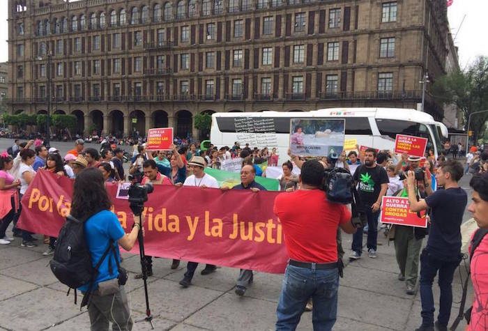 El Arribo De La Caravana Al Zócalo De La Ciudad De México Foto Cencos